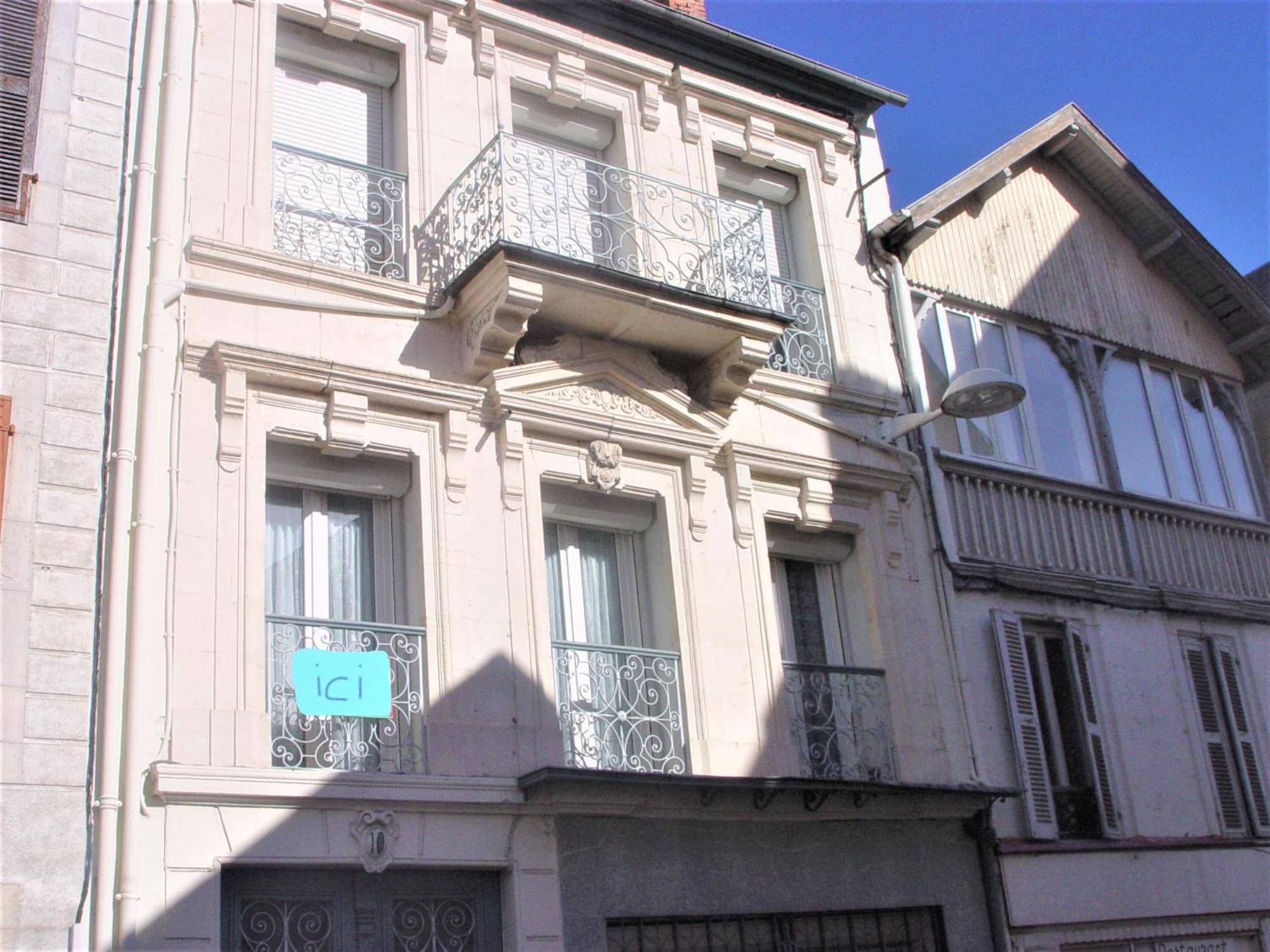 Joli T2 Bagneres De Bigorre Centre Apartment Exterior foto